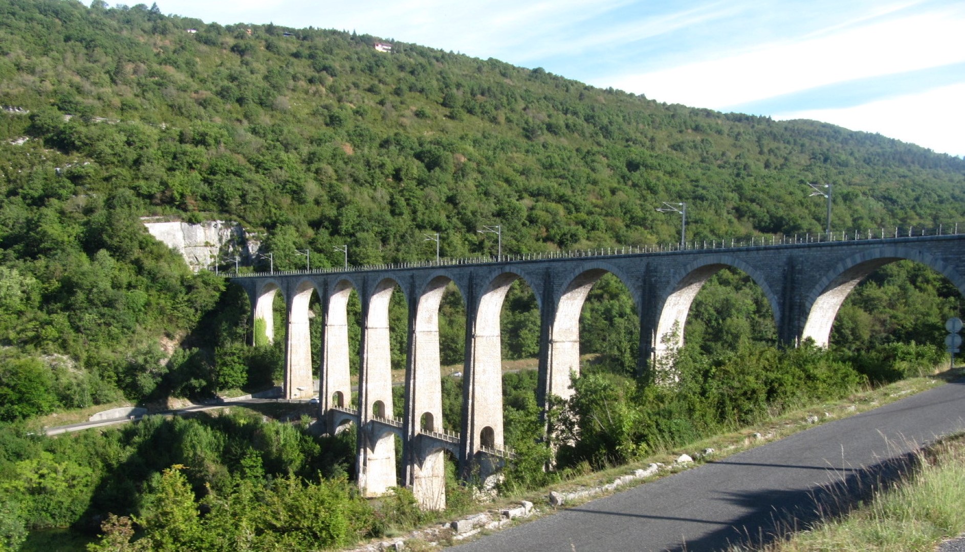 viaduct over de l'Ain